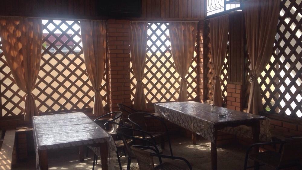 Lastochka Hotel Zaliznyy Port Ngoại thất bức ảnh